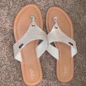 Chaps flip flops, worn ONCE!